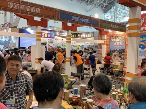 縣府至高雄國際旅展推擴 搶暑假遊客