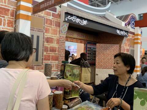 縣府至高雄國際旅展推擴 搶暑假遊客