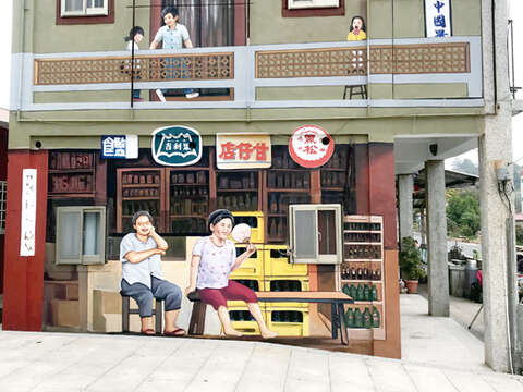 烈嶼打卡新熱點 斑駁牆面添新妝 烈嶼湖下彩繪牆超吸睛