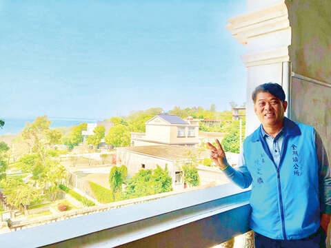 「陳景蘭洋樓」挑高望海，視野極佳，將試營運「咖啡館」。 （陳冠霖攝）