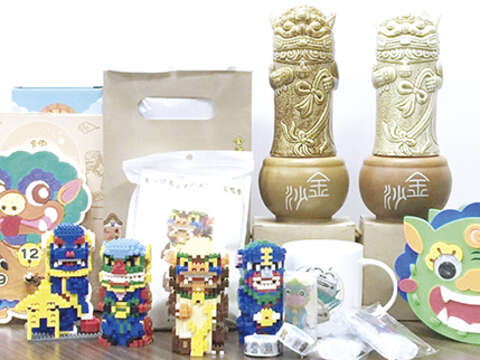 金沙鎮配合今年度觀光活動，連續第三年推出以APP尋找風獅爺活動，凡達到活動規定之門檻即可兌領限量主題紀念品。（陳麗妤攝）