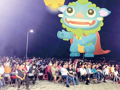 109年度金沙鎮「尋找風獅爺」活動以APP方式尋「獅」兌獎。金沙鎮公所提醒鄉親，旅行風獅爺每兩週出現5款，分別有天燈爺（圖）、鹽爺、觀測爺，歡迎鄉親把握時間到金沙追尋旅行風獅爺的足跡。（陳麗妤攝）