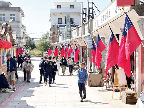 陽翟大街，新春期間各間創意小店推出新噱頭。（陳麗妤攝）