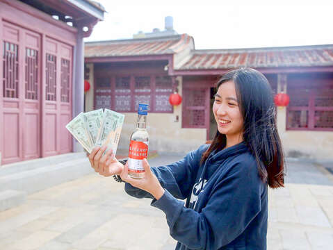 金門縣政府力推的「2021金門369來金旅遊送振興券、抽金牌」活動，截至12月4日為止，兌領率已衝破7成。（縣府觀光處提供）