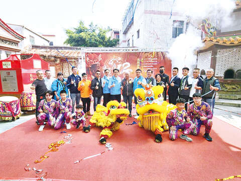 城隍觀光季預計四月二十日開跑，活動記者會上參與貴賓共同歡迎遊客來金體驗傳統宗教文化。