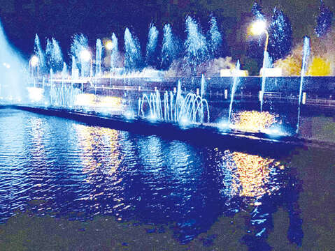 2025金門元宵燈節-祥蛇迎新歲即將在蘭湖、瓊林及小徑展出、絢麗登場。（金門縣文化局提供）