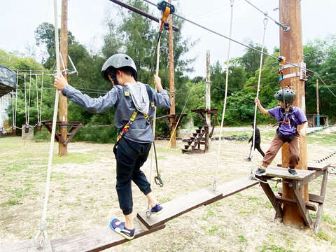 柳營多元極限體驗園區特別策劃年度主題活動「聖誕任務：機密雪橇行動」將於11月30日至12月31日隆重登場。 （柳營園區提供）