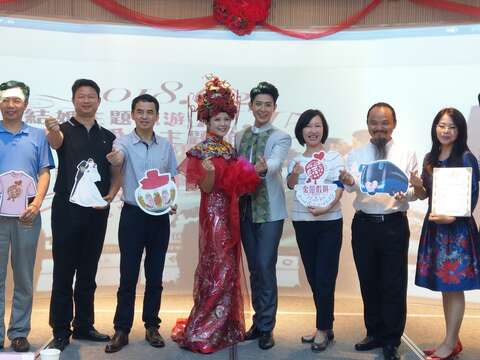 金門縣政府推出二○一八金囍假期I Love You結婚、愛情二大主題旅遊，推廣金門婚紗景點之美，打造浪漫金門島、廈門後花園。