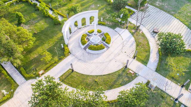 뤄바오티엔 신부 기념공원지구