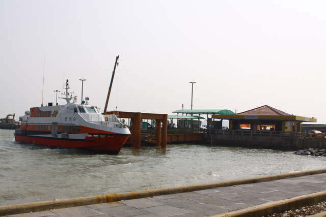 Jiougong Pier