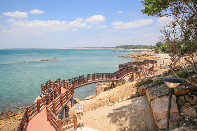 小艇坑道木棧道