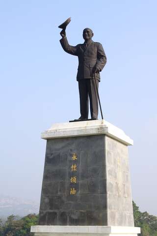 中正公园的蒋公铜像