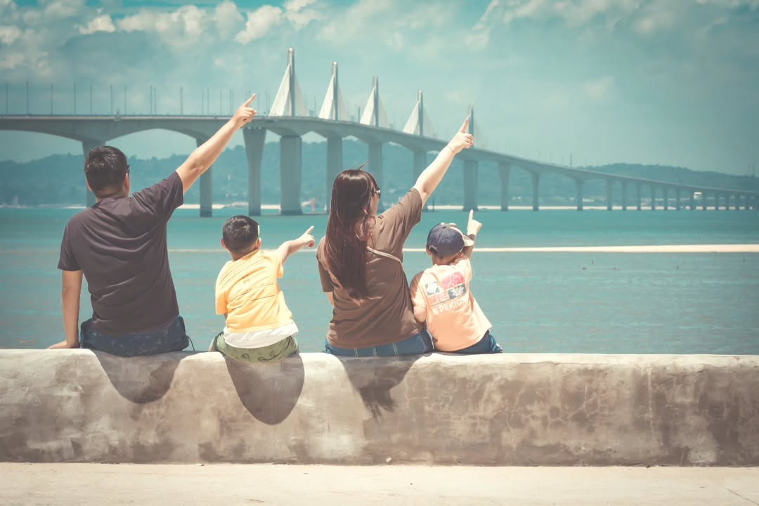 金門大橋
金門大橋開通即將滿三年啦!
有了這座大橋,到烈嶼走景點、吃美食、買芋頭、看夜景都變得相當便利呢!這三年不知不覺多吃了很多...
