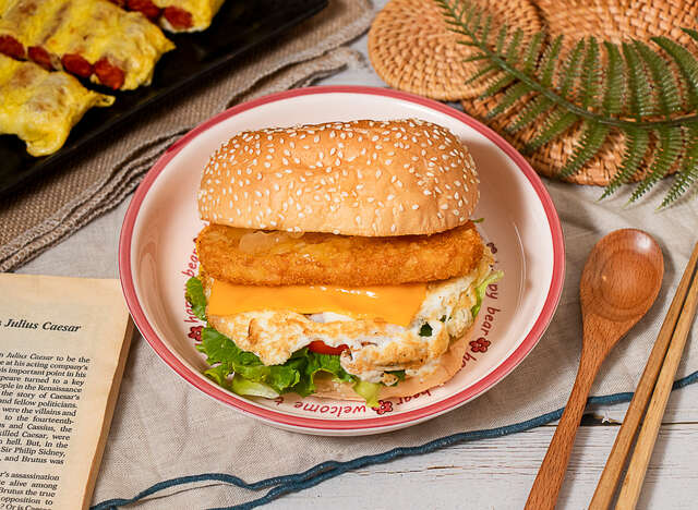 112294094-薯餅起司蛋漢堡飽 - 丁玟君