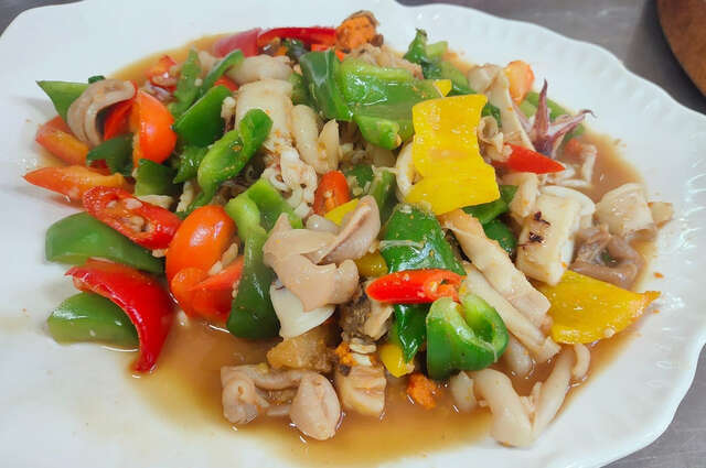 業者提供：炒三鮮