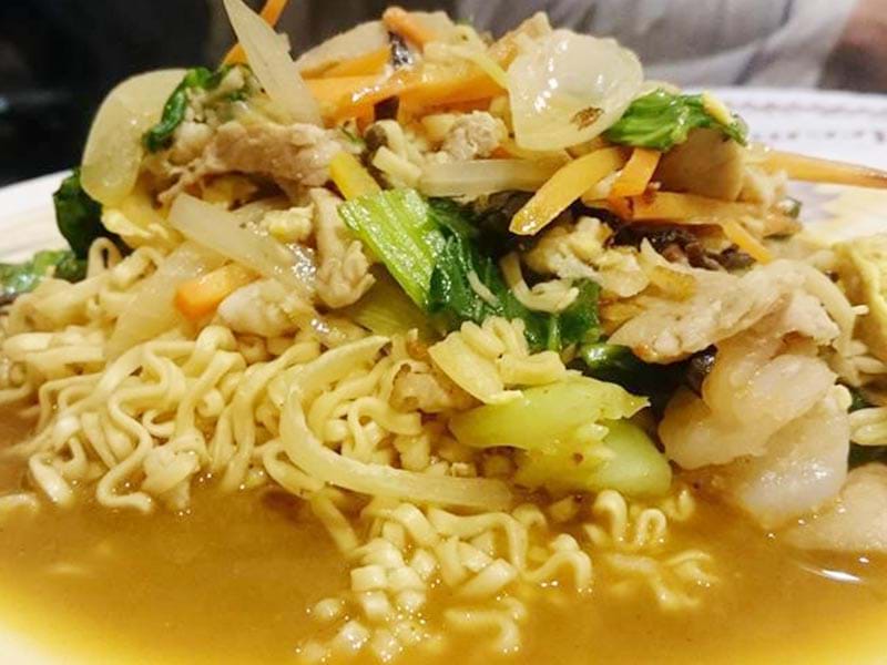 焼きインスタントラーメン