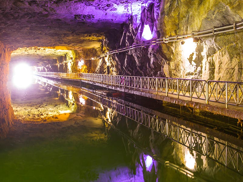 Zhaishan Tunnel
