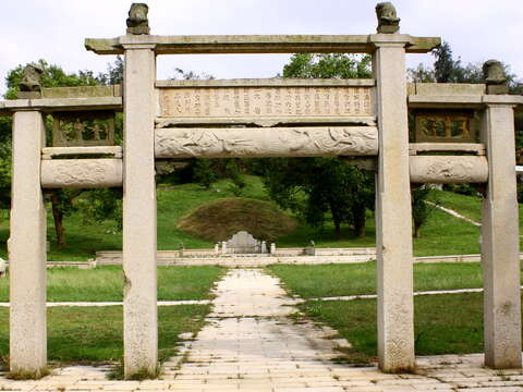 邱良功墓園