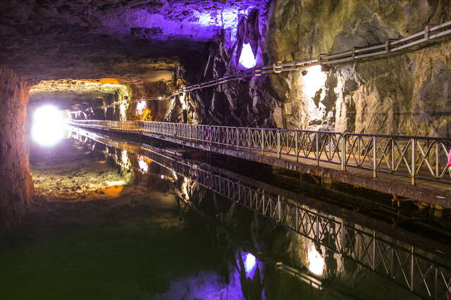 Zhaishan Tunnel