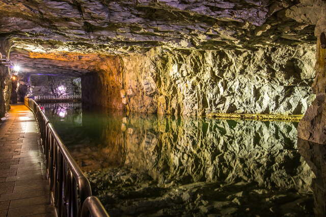 Zhaishan Tunnel