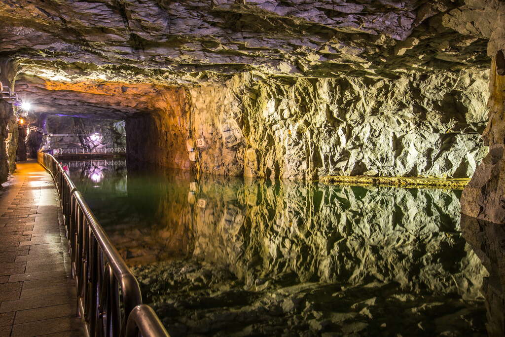 Zhaishan Tunnel