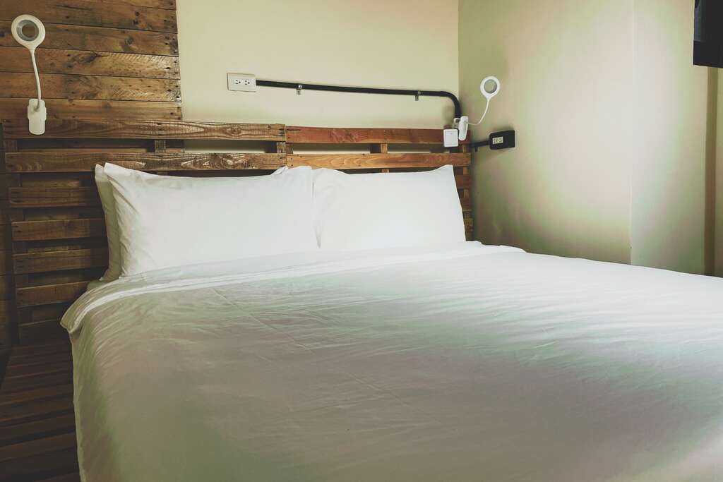 3C9678F3-2C3F-46C6-A6EC-1E5F273E7949