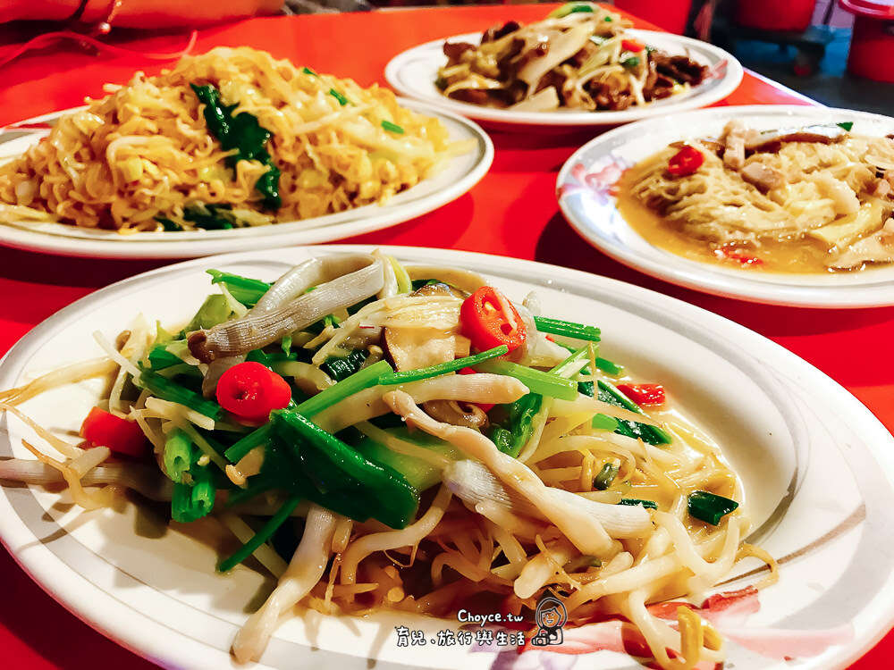 金門海鮮美食 新大廟口 炒沙蟲 戰地炒泡麵 金門黃牛肉(Choyce)